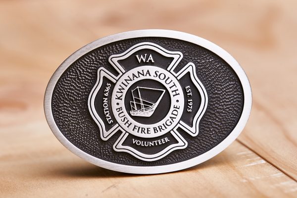 2D Belt Buckle on wood A 600x400 1