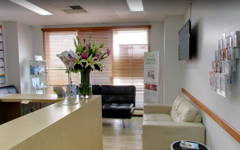 dentist Miranda VIP Dental Clinic Miranda Waiting Area 768x479