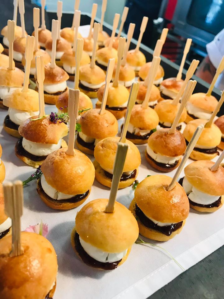 petite burger