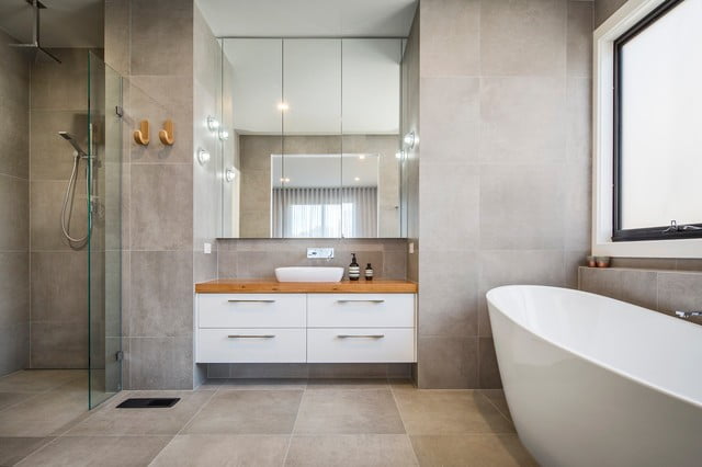 contemporary bathroom
