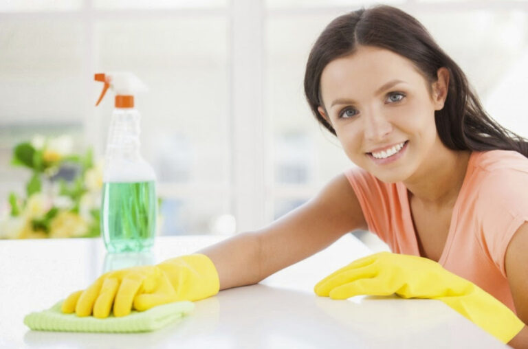 cleaning company gold coast 3 768x508