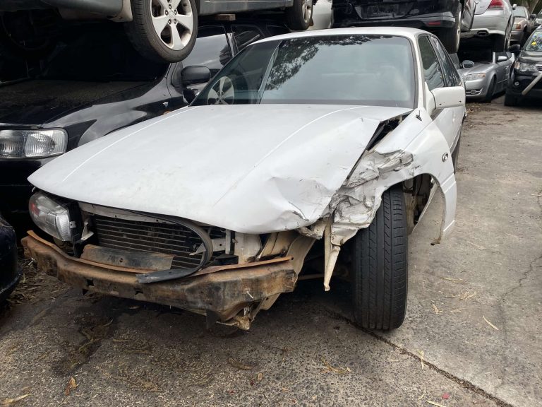accidented car removed in Parkville 3052 768x576