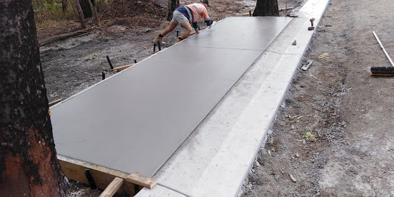CONCRETE DRIVEWAYS AND SURFACES4