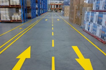 warehouse directional arrows 370x245 1