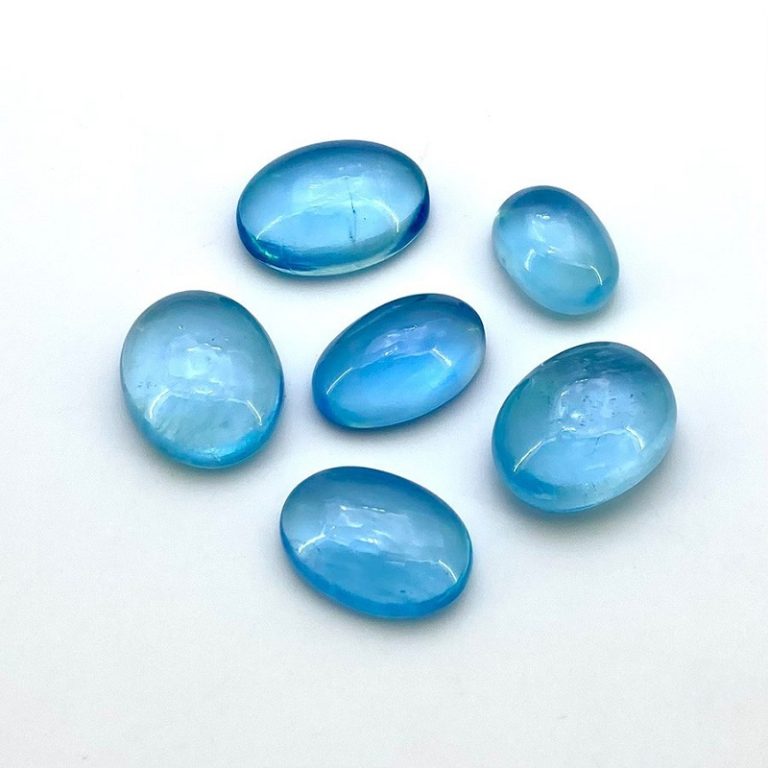 aquamarine smooth oval shape cabochon parcel 159575 1 768x768