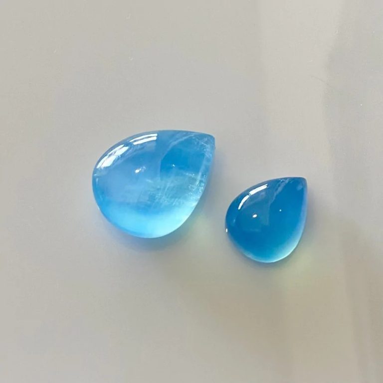 aquamarine smooth pear shape cabochon parcel 159583 768x768