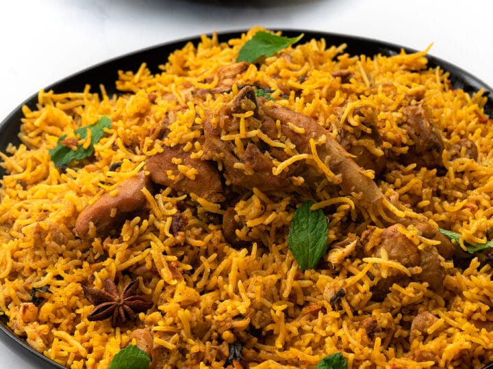 1 chicken biryani pressure cooker south india square 720x540 1 2
