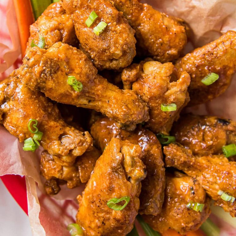 4 Crispy Baked Chicken Wings social 4 768x768