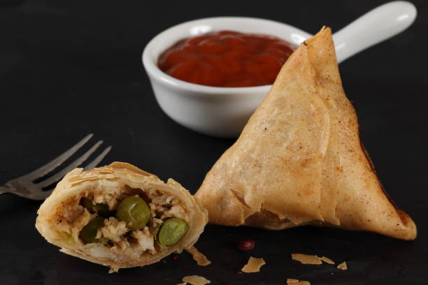 VEGETABLE SAMOSA 3