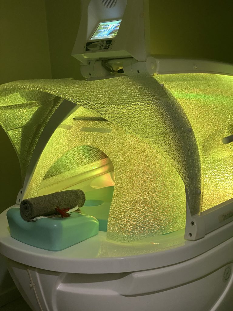 Get LED Light Therapy in Sydney 768x1024