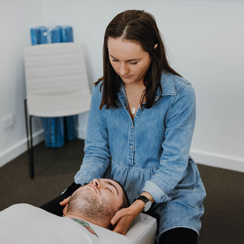 chiropractor fix headaches
